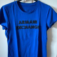 T-shirt blu elettrico