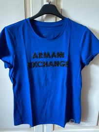 T-shirt blu elettrico