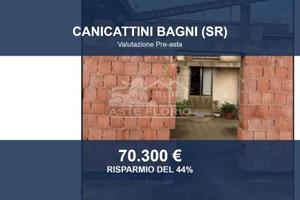 Immobile in asta di 97 m² con più di 5 locali a Ca