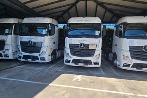 TRATTORE STRADALE MERCEDES ACTROSS 1846 - 4 unita'