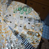 set bicchieri in cristallo, tovaglie e centrotavol