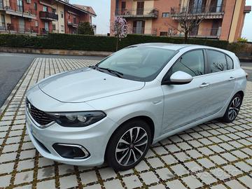 Fiat Tipo 1.6 Multijet  5 P Euro 6 DTemp Lounge S