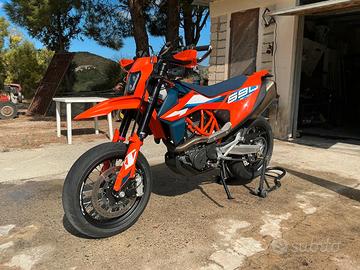 KTM Smc 690