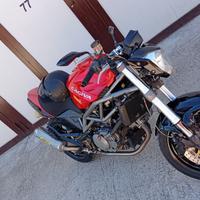 Moto cagiva raptor 650 bicilindrica