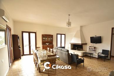 Bari Sardo. Appartamento indipendente con cortile