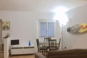 Appartamento a sestri ponente per aziende