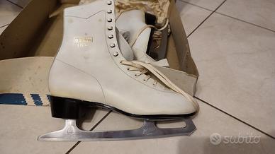 Pattini da ghiaccio donna in pelle anni 70 Adidas