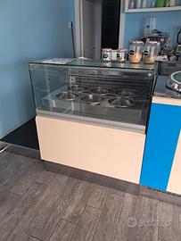 Attrezzatura per gelateria show lab