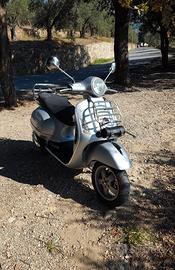 Vespa 250 gts