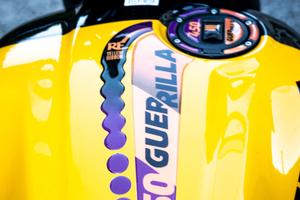 Royal Enfield Guerrilla 450 - 2024