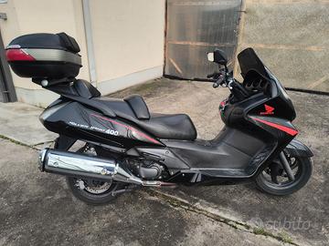 Honda silver Wing 400
