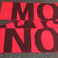 Sciarpa Moschino.