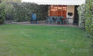 Appartamento con giardino 80mt dal mare