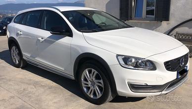 VOLVO V60 D3 CROSS COUNTRY --PERFETTA--