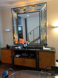 Mobile e specchio antichi