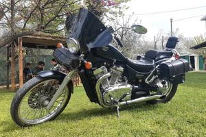 Suzuki Intruder 800