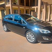 Opel Astra 1.4 Turbo 140CV Sports Tourer Cosmo