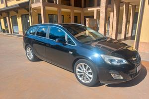 Opel Astra 1.4 Turbo 140CV Sports Tourer Cosmo
