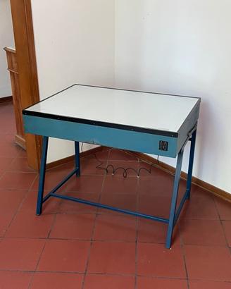 Tavolo luminoso da grafica