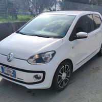 Volkswagen High Up cambio Automatico 2013