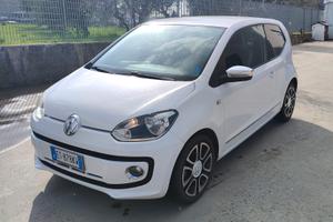 Volkswagen High Up cambio Automatico 2013