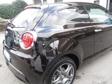 Alfa Mito Nera per pezzi di ricambio