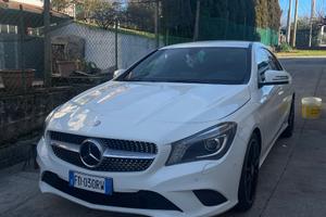 Mercedes-benz cla 200d 4 matic sport
