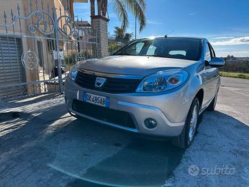 Dacia Sandero 1.4 GPL COME NUOVA CLIMA E SERVO