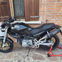 Ducati monster 600cc modello dark