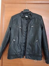 giubbotto di pelle da ragazzo