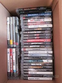Playstation 3 + lotto di giochi (LEGGERE BENE)