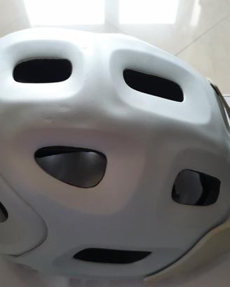 Casco POC