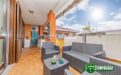 SPLENDIDO 4 LOCALI CON TERRAZZO!!