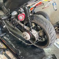 aprilia sr factory