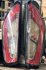 Fanali posteriore grande punto