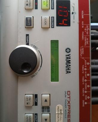 YAMAHA DTXPRESS IV