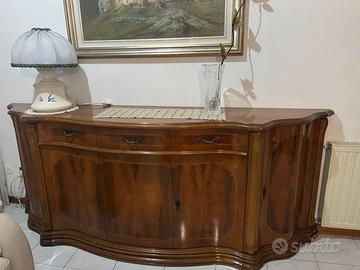 Buffet con credenza