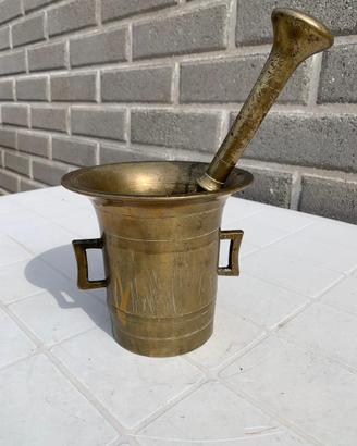 Mortaio antico di bronzo grande peso 4Kg e 500