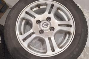 Cerchi e gomme invernali Micra K12