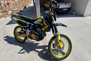 Suzuki DR-Z 400SM