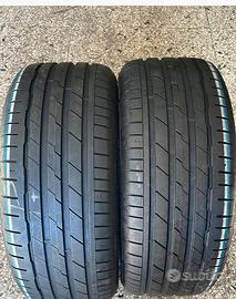 275 35 19 brigestone usate