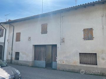Casa in linea da ristrutturare