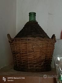 antica damigiana impagliata