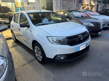 Dacia Sandero 0.9 TCe 90CV Easy-R Lauréate FINANZI