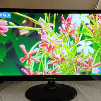 Monitor / TV Samsung 24" T24C300EW