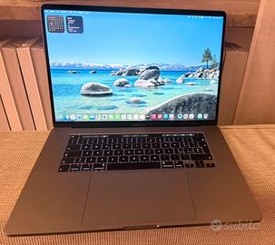 MacBook Pro 16 2019 i7 32 GB  RAM 512 GB SSD