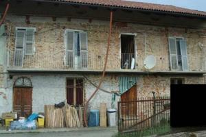 Immobile in asta di 550 m² con più di 5 locali a V