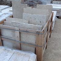 Basoli in pietra antica di recupero