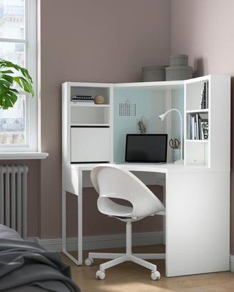 Scrivania MICKE IKEA 