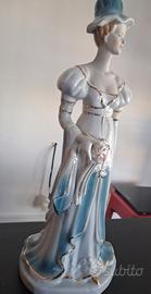 statua in porcellana 